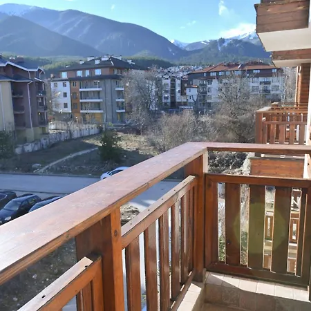 2 Luxurious One Bedroom 5 Minute Walk From The Gondola Station * בנסקו